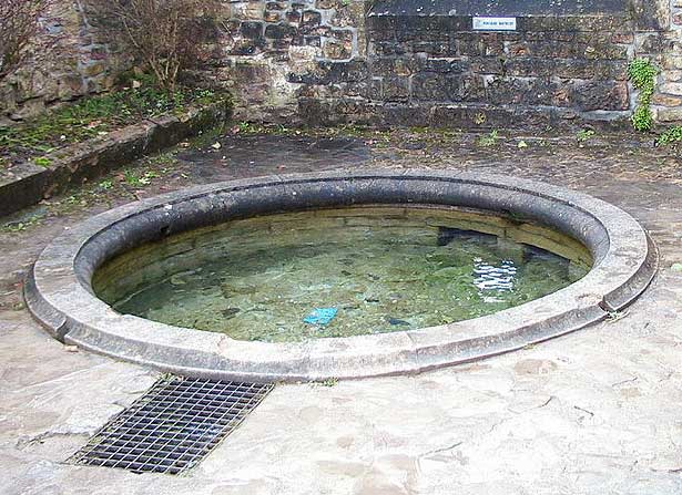 the well at Orval Abbey