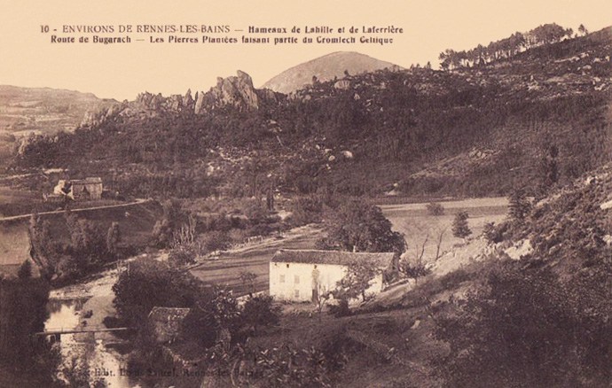 part of the Cromleck of Rennes-les-Bains around 1900